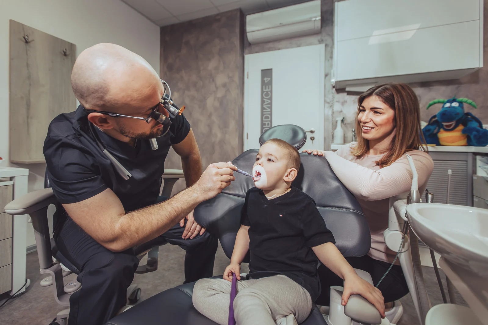 Práce v Dental Bros — imb-5711